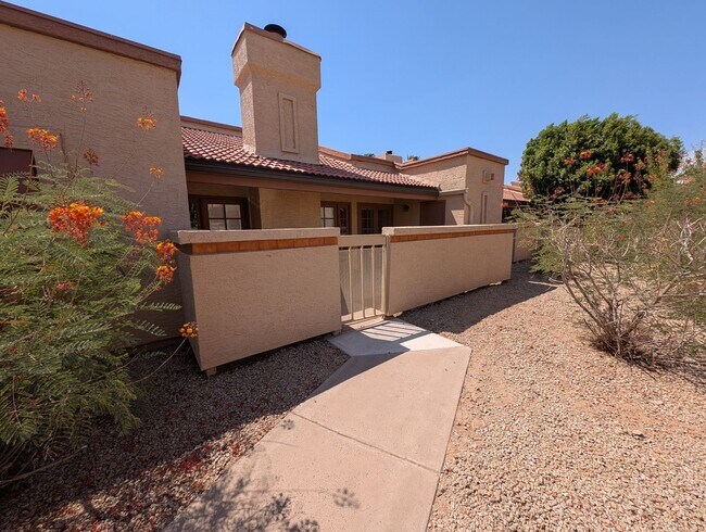 Foto del edificio - 2 Bedroom Condo in the Amber Hills Condomi...