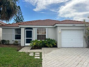 Building Photo - 3800 Miramontes Cir