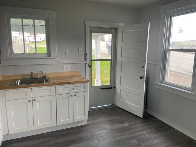 Foto del edificio - 36 Lincoln Ave