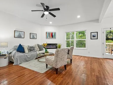 Foto del edificio - 3925 Pineshore Cir