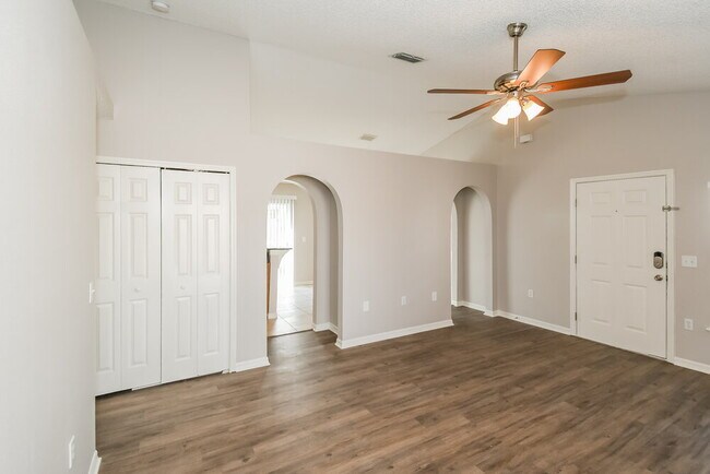 Building Photo - 6916 Playpark Trail W
