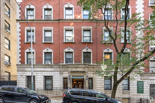 Building Photo - 310 W 97th St