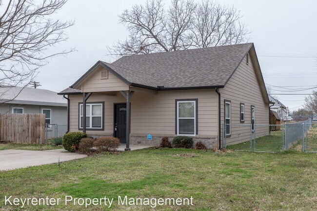 Building Photo - 3 br, 2 bath House - 714 N Quincy Ave