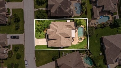 Building Photo - 25207 Summer Chase Dr