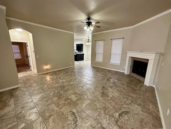 Building Photo - Spacious 3-Bed, 2-Bath Home with Open Floo...