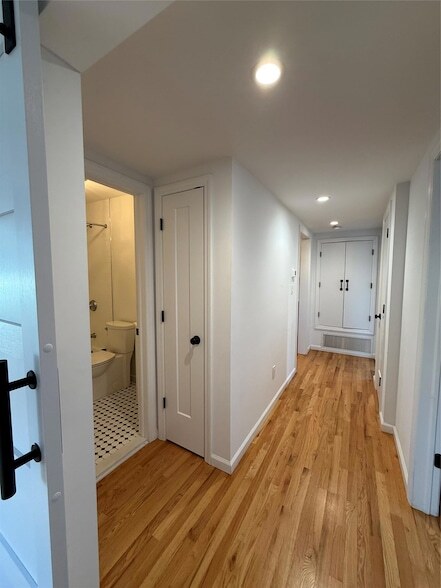Foto del edificio - 733 E Walnut St