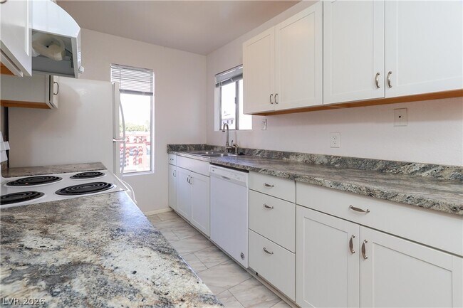 Foto del edificio - 870 B