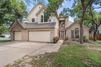 Building Photo - 100 Parque Cir