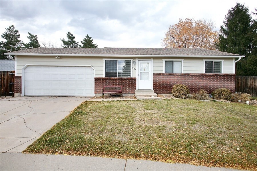 Primary Photo - 6355 S Johnson Way