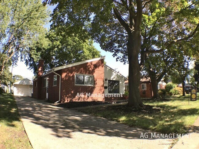 Building Photo - 4679 McKinley St - Beautifully Updated 3Be...