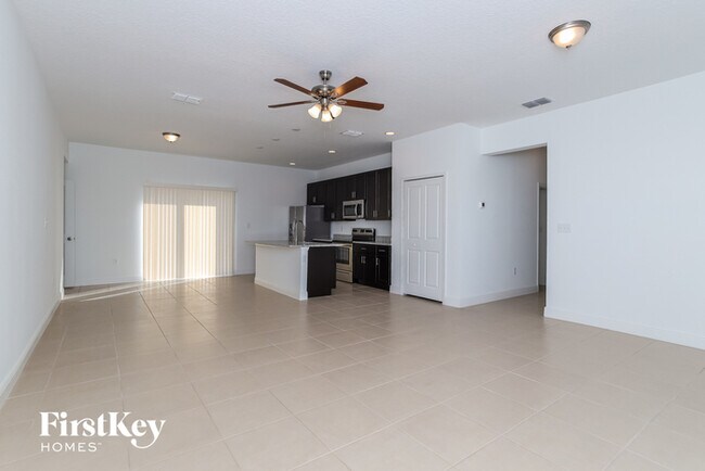 Foto del edificio - 506 Big Sioux Ct