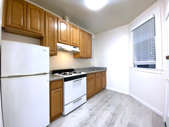Foto del edificio - 1523 Sacramento St