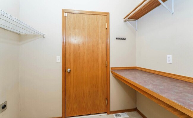 Foto del edificio - 13002 73rd Ave E