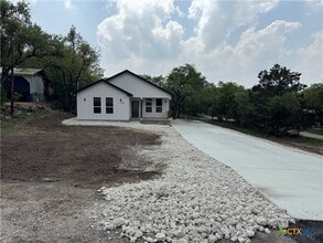 Building Photo - 770 Buck Run Pass