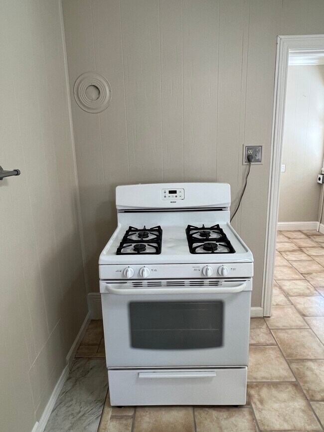 Foto del edificio - 228 E 17th St