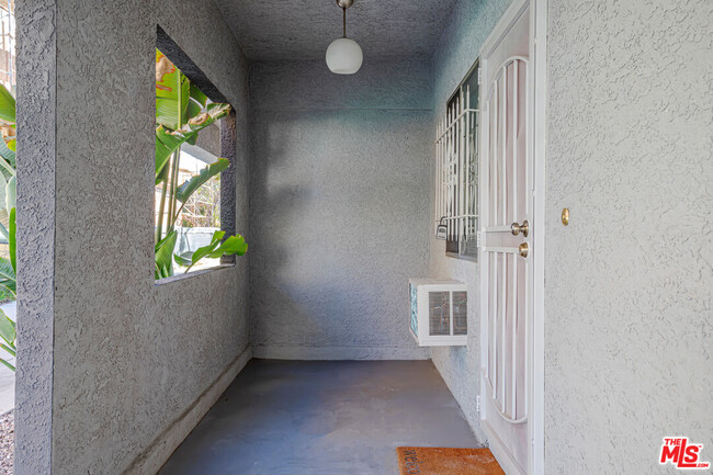 Foto del edificio - 11259 Tiara St