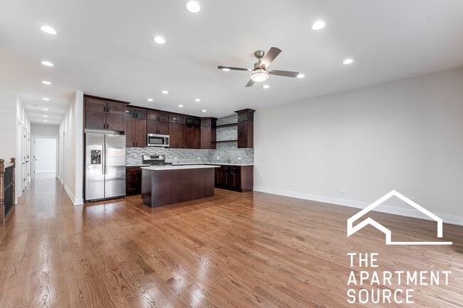 Photo - 3329 N Avers Ave Apartment