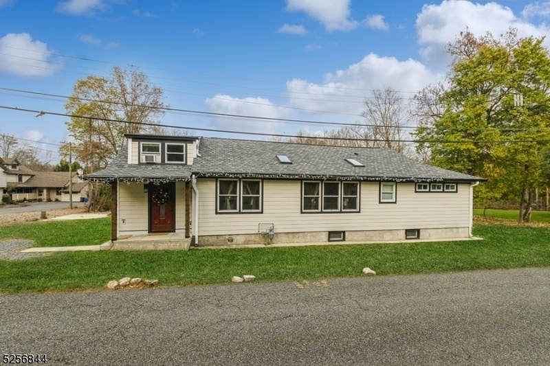 48 Bellows Ln, Montville, NJ 07082 House Rental in Montville, NJ