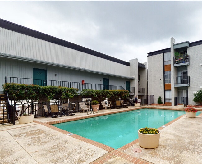 Wesley Apartments 2544 Hondo Ave Dallas, TX Apartments for Rent in Dallas