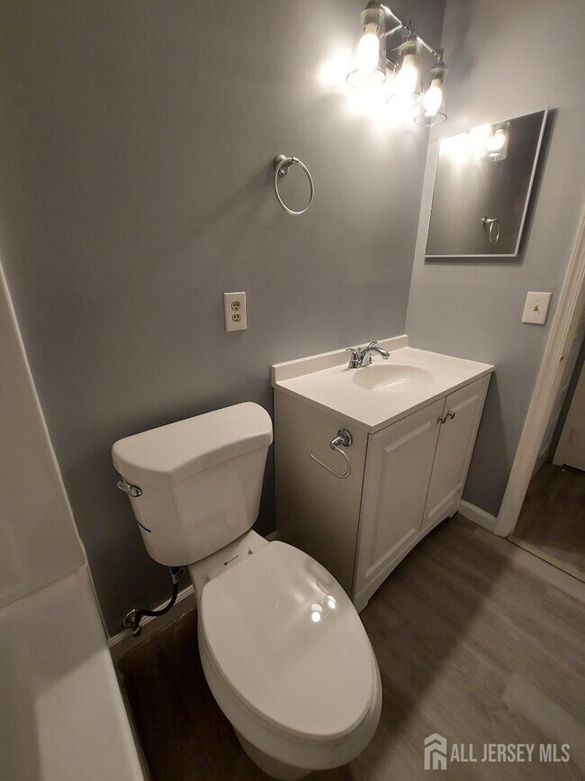 Building Photo - 2510 Lighthouse Ln