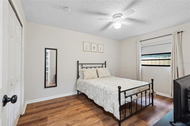 Foto del edificio - 1228 SW 75th Dr