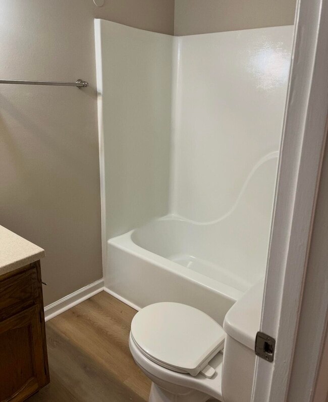 Foto del edificio - 107 Old Lemons Mill Ct