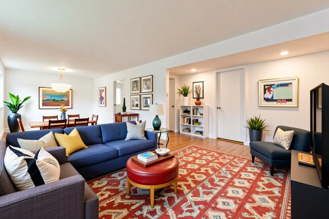 Foto del edificio - 4 bedroom in Newton MA 02468