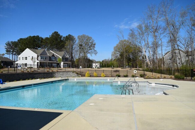 Foto del edificio - 4011 Rothwood Ln