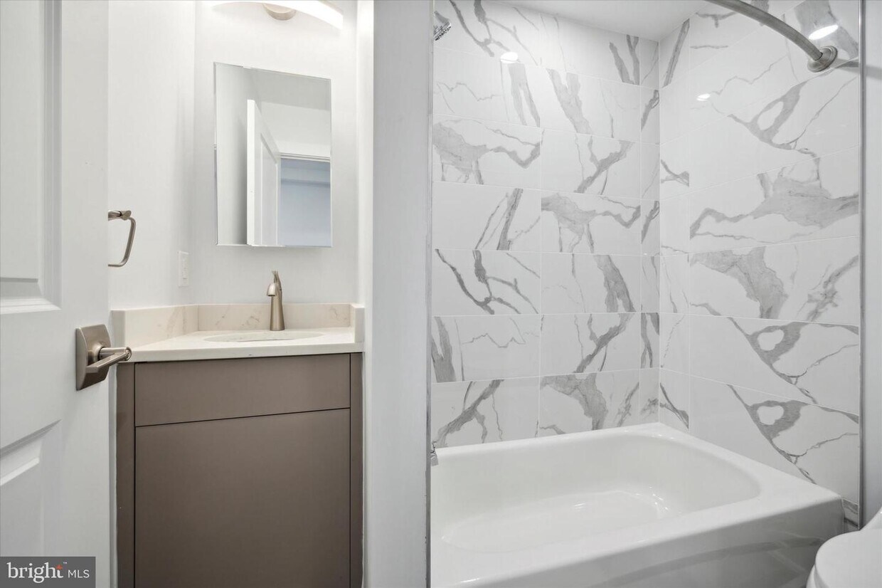 3841 Wallace St Unit 2, Philadelphia, PA 19104 Room for Rent in