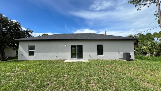 Building Photo - Adorable 3 Bedroom, 2 Bathroom Home in Pal...