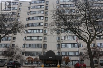 Building Photo - 1600 Adelaide St