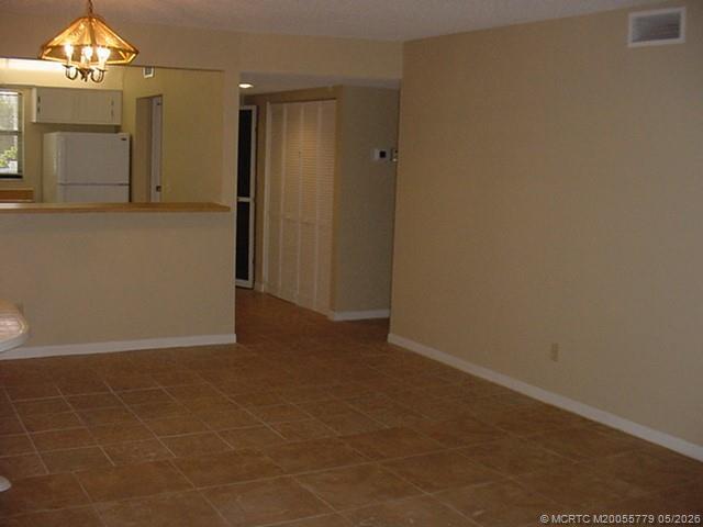 Building Photo - 1290 SE Parkview Pl