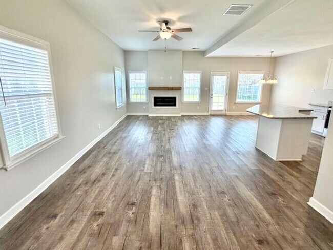 Foto del edificio - Now Leasing a 4-bedroom 2.5 bath home in Walls, MS @ Mallard Park. Available Now!