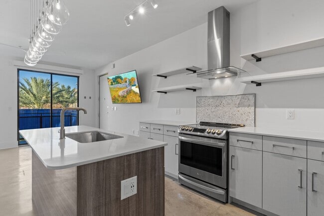 Photo - 510 All Saints St Townhome
