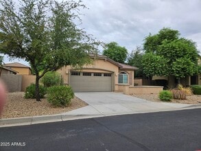 Building Photo - 7836 W Rock Springs Dr