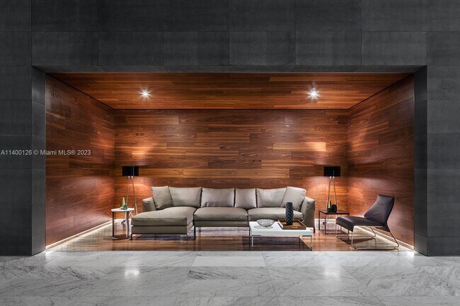 Foto del edificio - 88 SW 7th St
