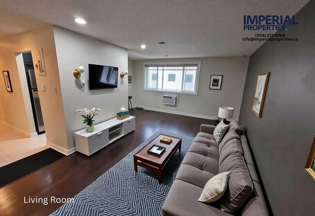 Photo du bâtiment - 1710 Taylor Ave