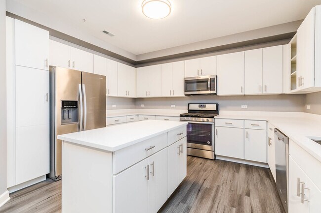 Foto del edificio - 1312 Shermer Rd