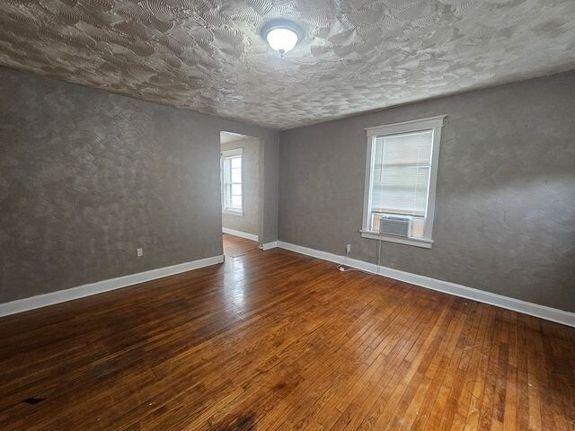 Foto del edificio - 2144 Cherry Ave