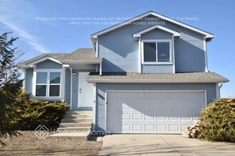 Building Photo - 899 Daffodil St