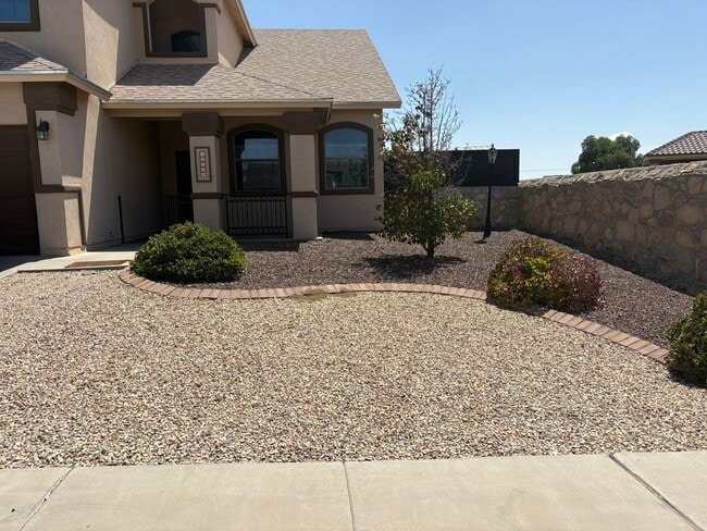 Building Photo - 12220 Branell Ln