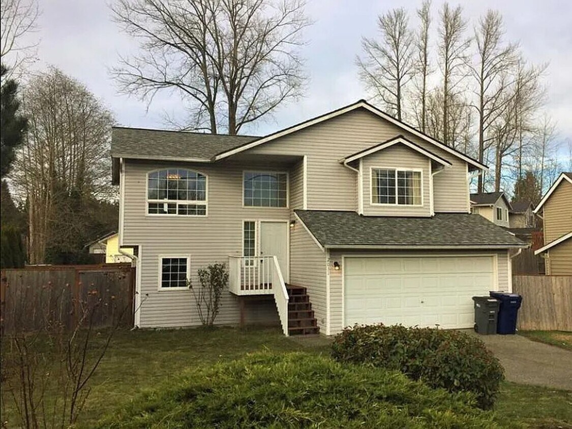 Foto principal - Everett Single Family Home 3 Bed, 1.5 Bath...