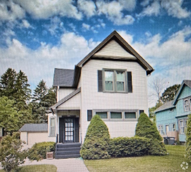 Building Photo - 1724 N 7th St