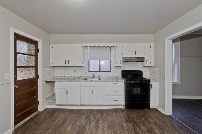 Foto del edificio - 116 Fort Pleasant Ave