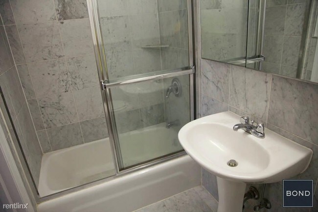 Building Photo - Studio, 1 bath House - 66 Saint Marks Pl 3W