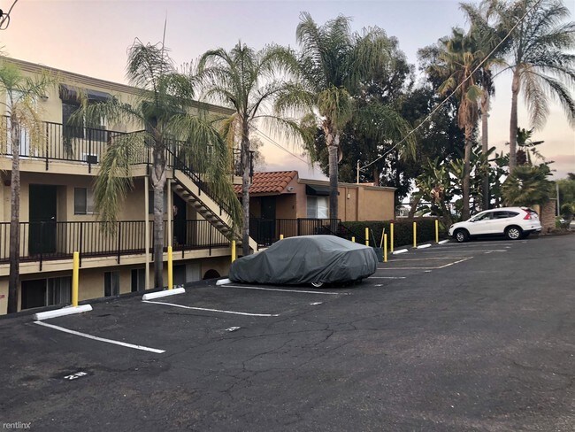 Foto del edificio - 2407 Adams Ave