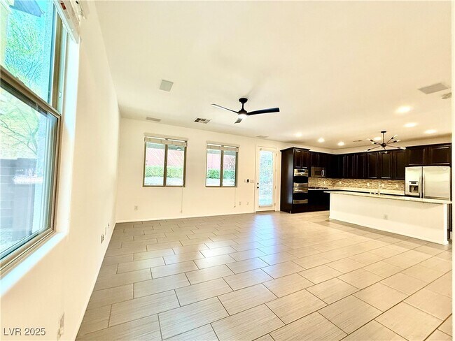 Foto del edificio - 5369 Alden Glen Dr