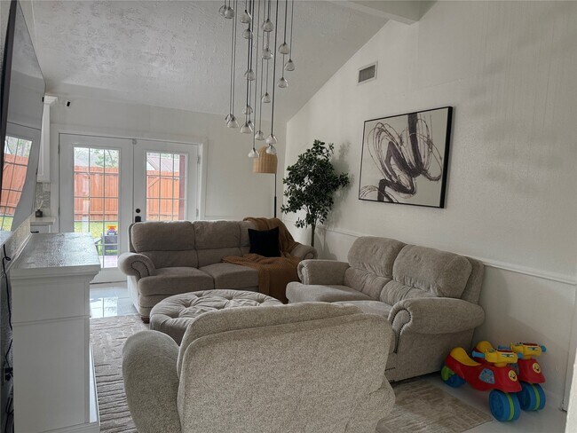 Foto del edificio - 4622 Fitzwater Dr