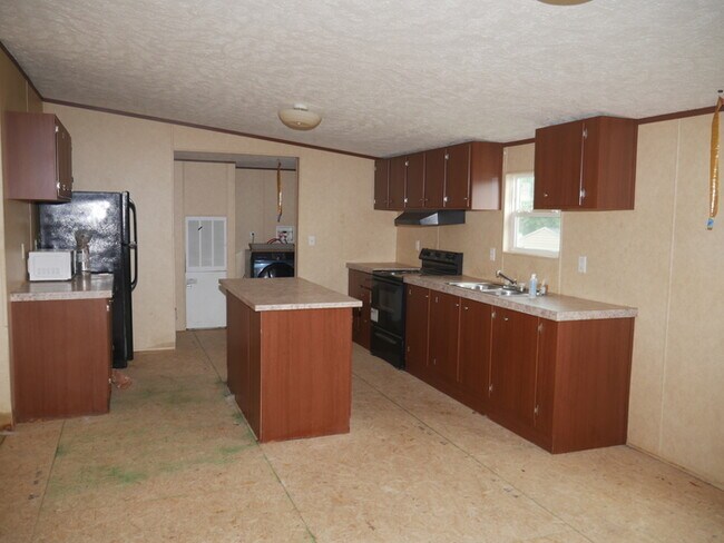 Foto del edificio - 315 Barricks Rd