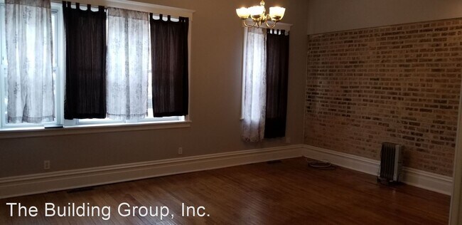 Building Photo - 1759 W Augusta Blvd